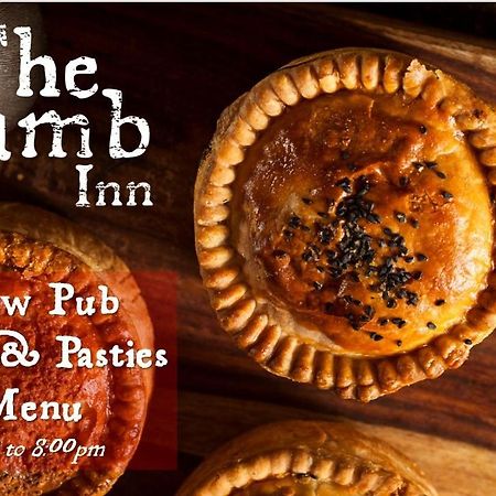 The Lamb Inn Кредітон Екстер'єр фото