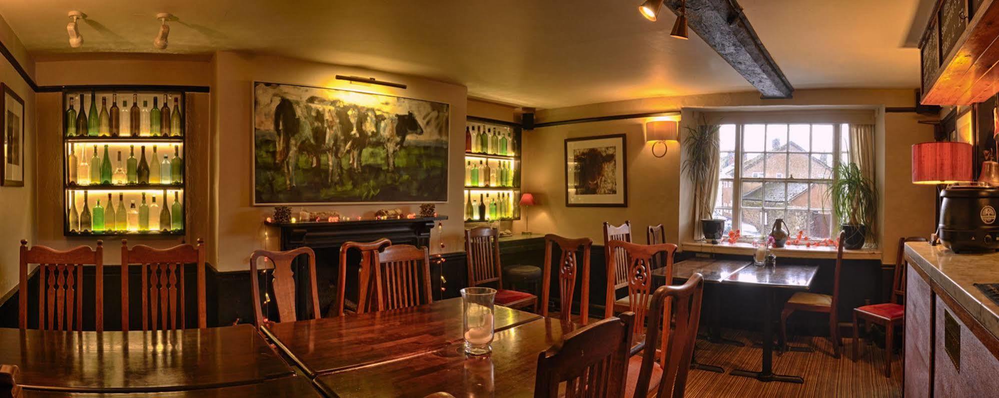 The Lamb Inn Кредітон Екстер'єр фото